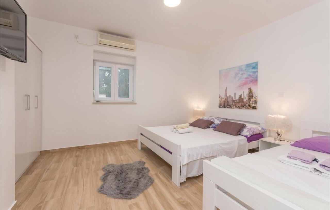 Apartments In Turanj, 20M From The Beach Sukošan Exterior foto