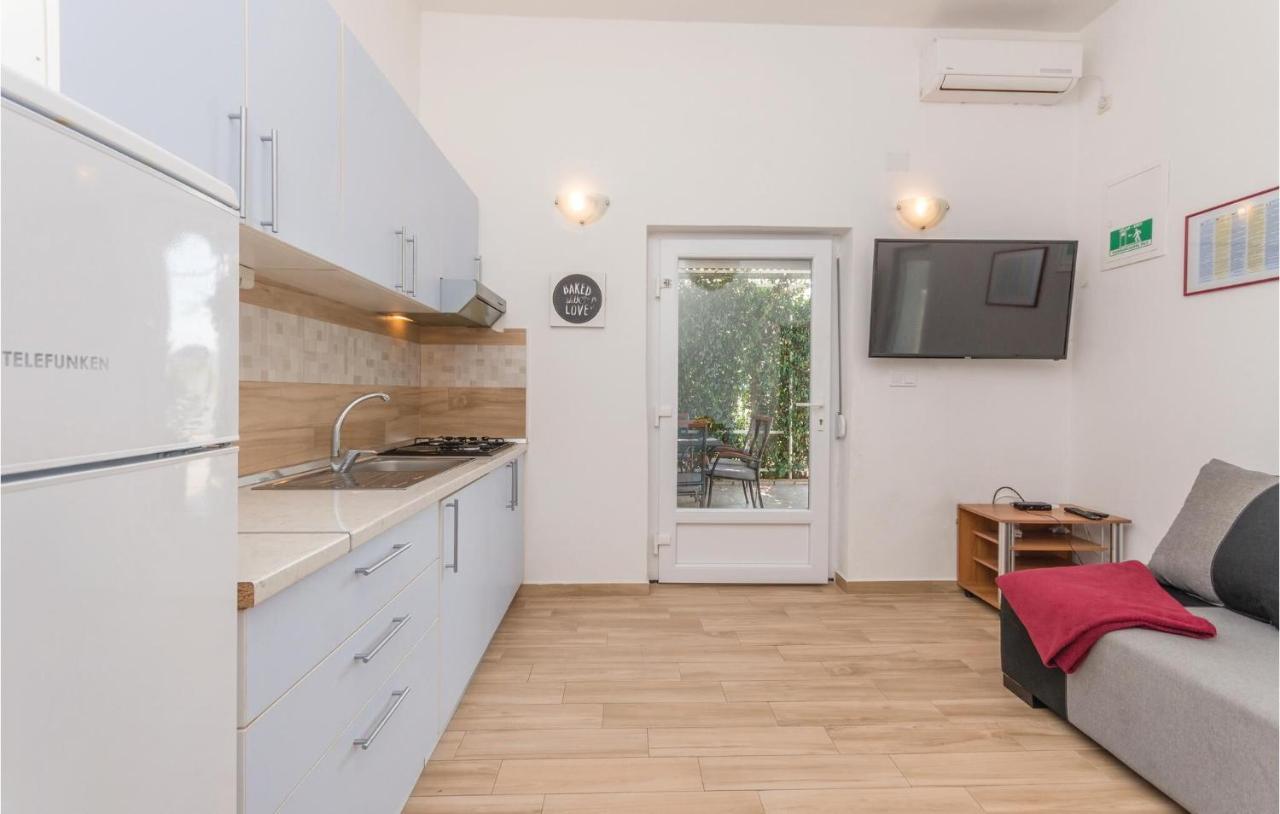 Apartments In Turanj, 20M From The Beach Sukošan Exterior foto